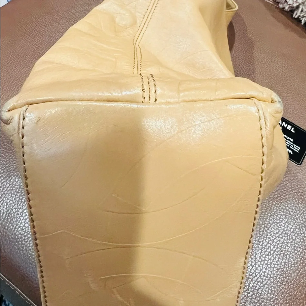 Channel Bag - Picture 4 of 10